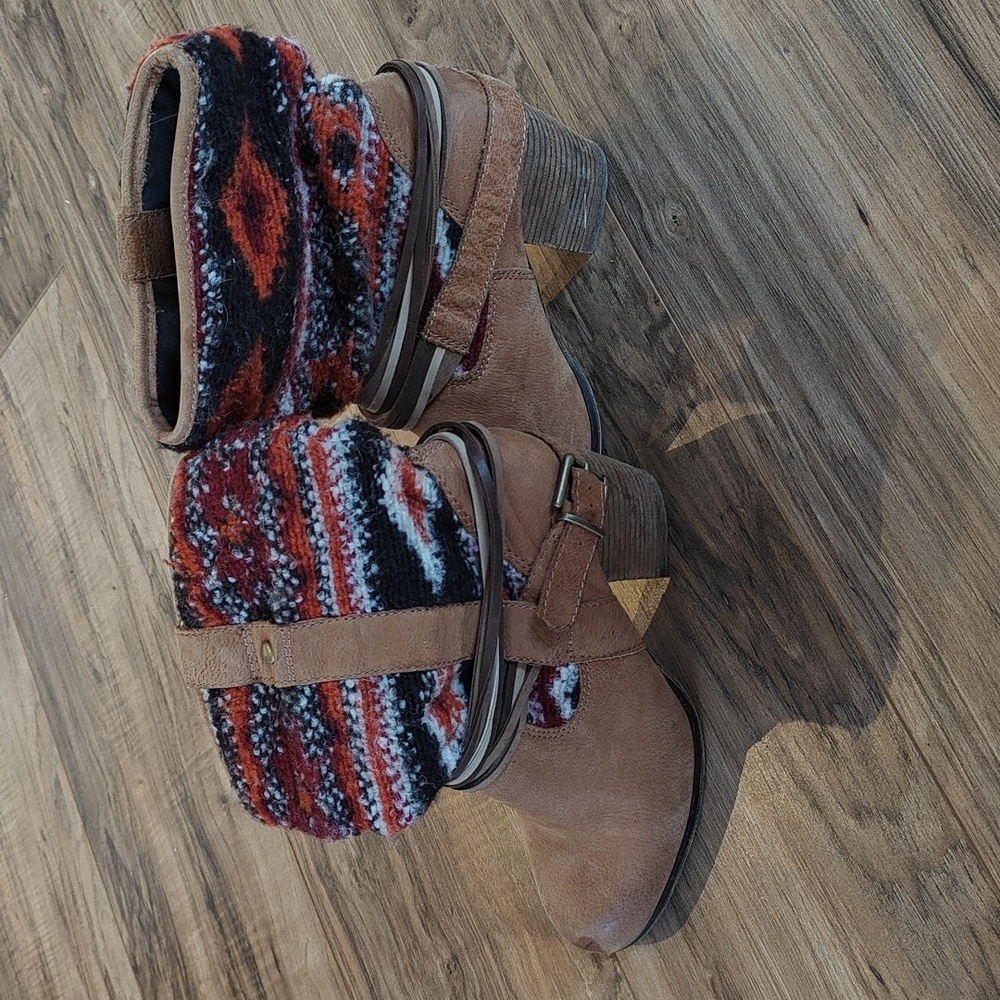 EUC Steve Madden Tolteca Booties - Picture 5 of 10